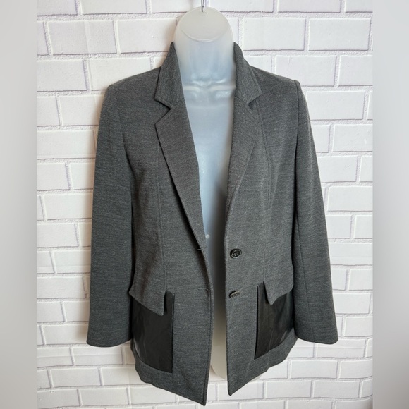 Hugo Boss Gray Blazer Tailored Notched Lapels/size 4 - Picture 2 of 10